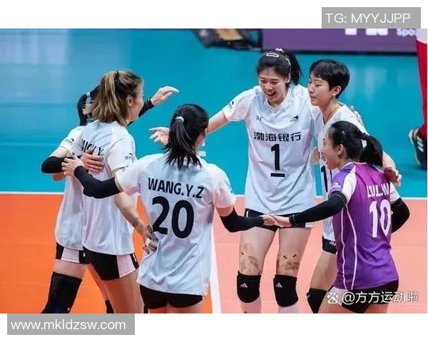 上海排球队以77分领跑总决赛积分榜展现强劲实力 上海排球队以77分领跑总决赛积分榜展现强劲实力