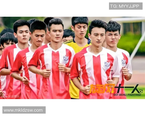 与足球明星一对一较量的热血青春故事