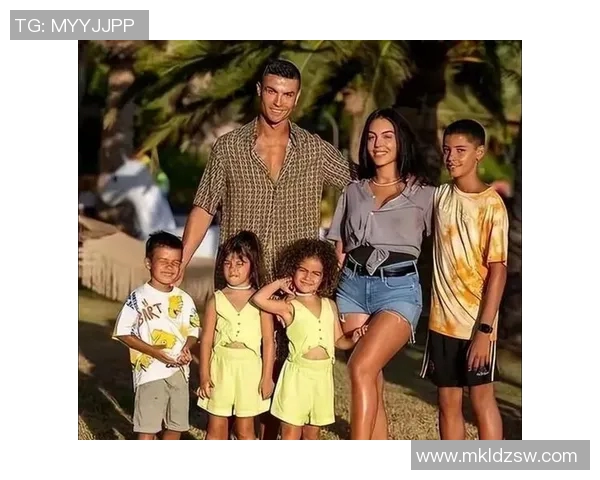 从贫困到绿茵场的传奇逆袭足球明星的奋斗与荣耀之路