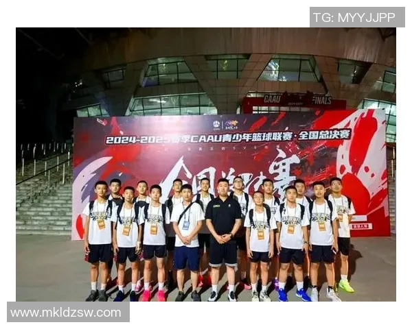 全国锦标赛特别报道:西安篮球队如何逆袭夺冠的精彩历程与背后故事 全国锦标赛特别报道:西安篮球队如何逆袭夺冠的精彩历程与背后故事