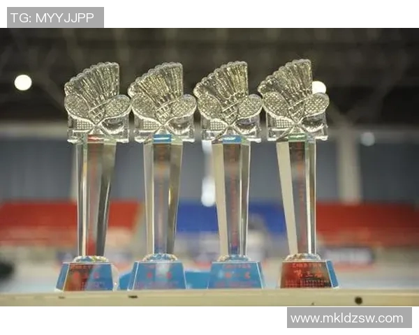 成都羽毛球队状态深度对比分析及未来发展趋势探讨 成都羽毛球队状态深度对比分析及未来发展趋势探讨