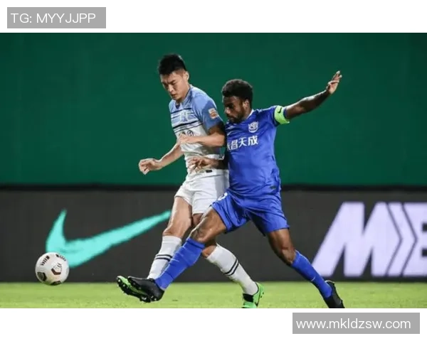 重庆足球队以76分领跑奥运会积分榜展现强劲实力 重庆足球队以76分领跑奥运会积分榜展现强劲实力